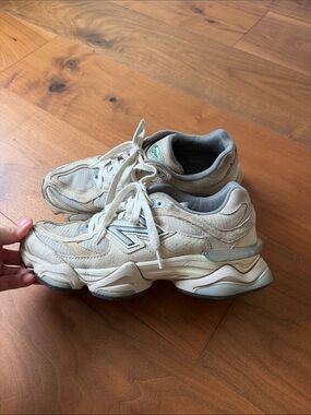NEW BALANCE 9060 Sneaker / US 8 W